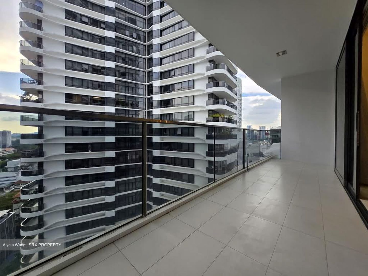 Trilight (D11), Condominium #557527011